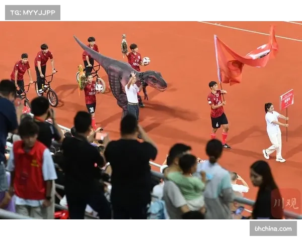 四川城市足球联赛第二轮遂宁对阵巴中三粒点球引爆全场握手言和